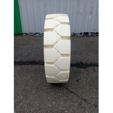 6.50-10 Non-Marking NEUMASTER  (MARCHER) PNSH01-W WITH CLIP (белая)